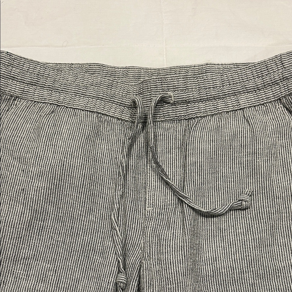 Women’s Gray Striped linen Pants - Picture 2 of 6